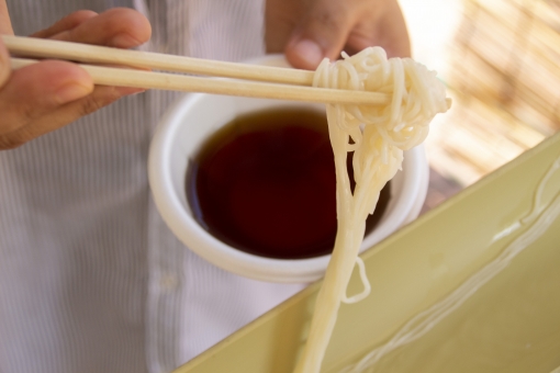 流しそうめん